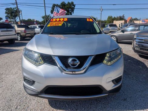Used 2016 Nissan Rogue S image 2