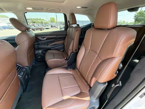 Certified 2025 Subaru Ascent Touring w/ Popular Package #2 AWD/4WD image 29