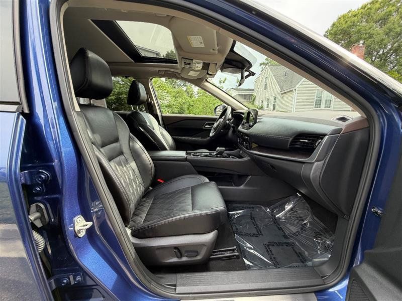 Used 2023 Nissan Rogue Platinum w/ Platinum Premium Package AWD/4WD image 20