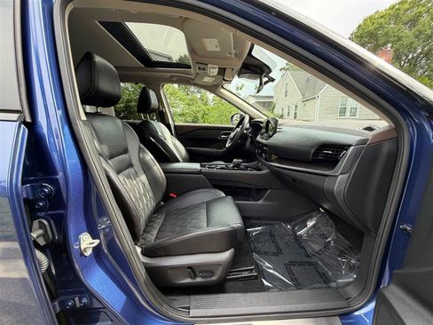 Used 2023 Nissan Rogue Platinum w/ Platinum Premium Package AWD/4WD image 20