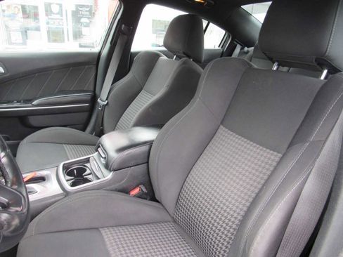 Used 2019 Dodge Charger GT image 9