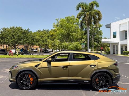 Used 2024 Lamborghini Urus Performante AWD/4WD image 42