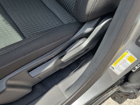 Used 2026 Chevrolet Equinox LT FWD image 16