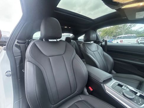 Used 2024 BMW 430i w/ M Sport Package image 28