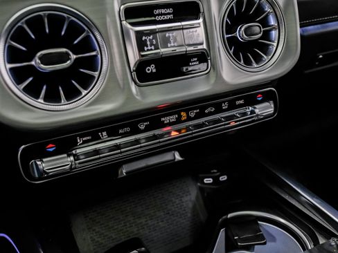 Used 2025 Mercedes-Benz G 63 AMG 4MATIC image 67
