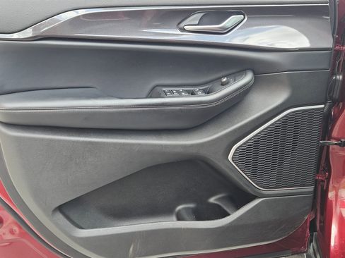 Used 2022 Jeep Grand Cherokee L Laredo w/ Luxury Tech Group I image 18