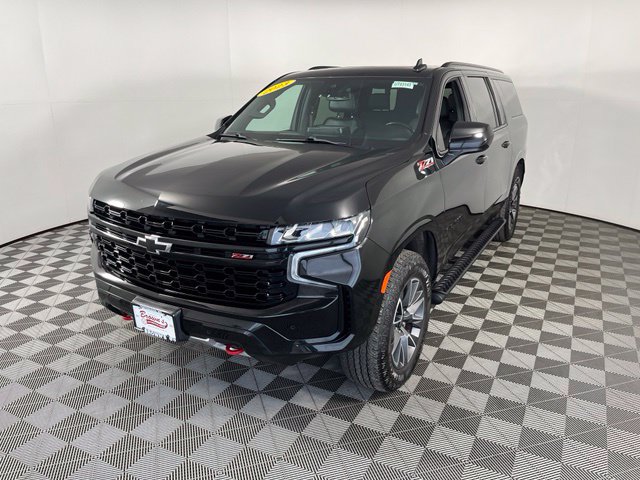 Used 2023 Chevrolet Suburban Z71 AWD/4WD image 3