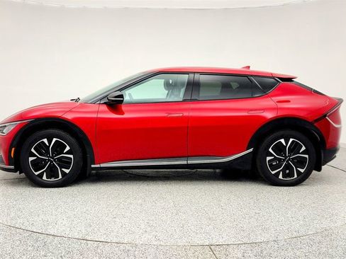 Used 2022 Kia EV6 Wind image 8