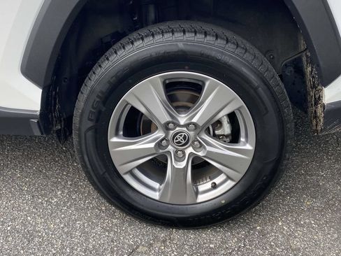 Used 2024 Toyota RAV4 XLE FWD image 8