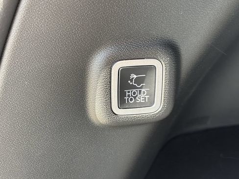 New 2026 Jeep Cherokee Overland w/ Advanced Pro Tech Group AWD/4WD image 19