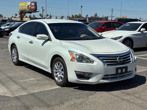 Used 2014 Nissan Altima 2.5 S FWD image 9