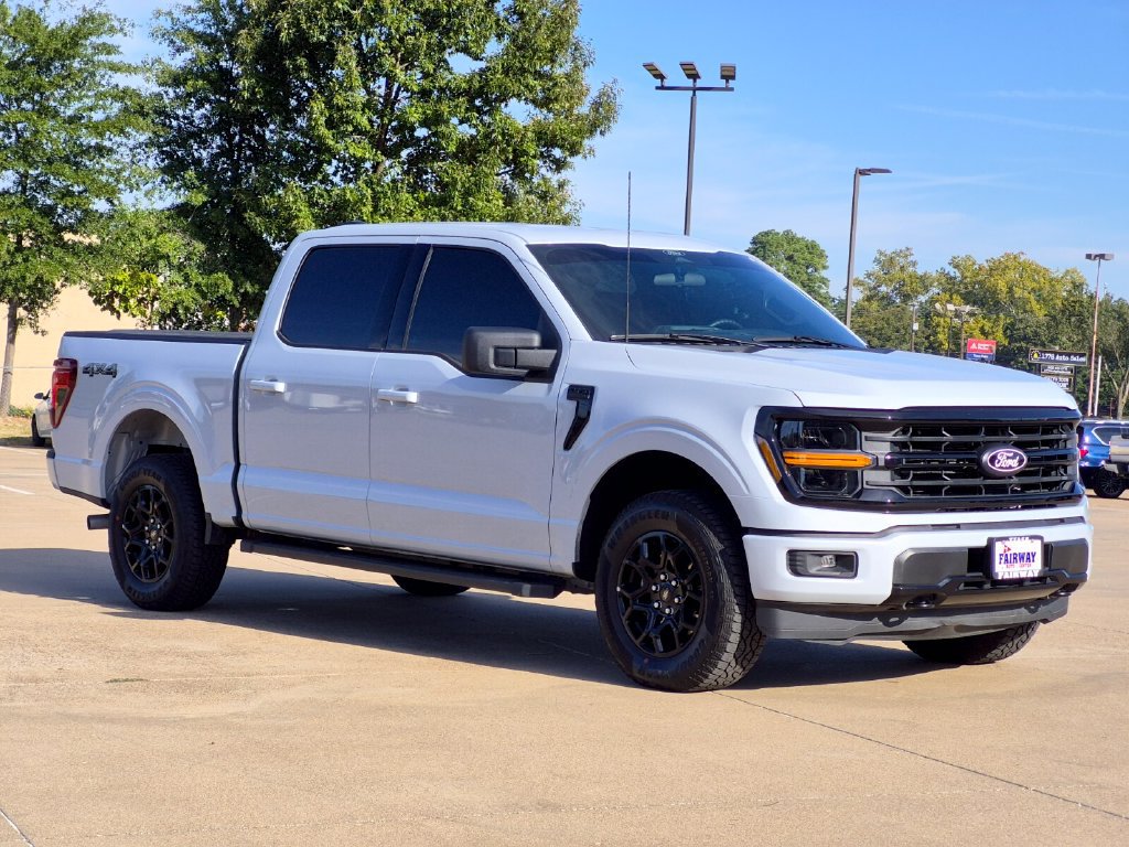 Used 2025 Ford F150 XLT w/ Equipment Group 301A Standard AWD/4WD image 3