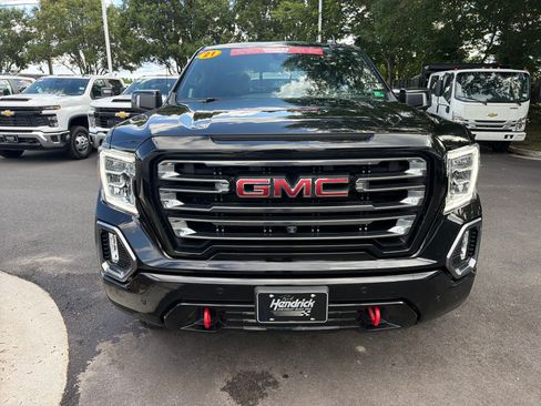 Used 2021 GMC Sierra 1500 AT4 w/ AT4 Value Package AWD/4WD image 3
