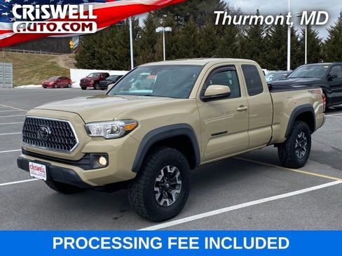 Used 2019 Toyota Tacoma TRD Off-Road image 1