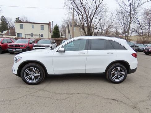 Used 2021 Mercedes-Benz GLC 300 4MATIC image 3