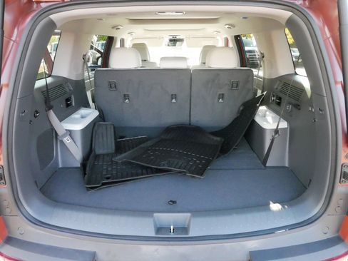 Used 2024 Hyundai Santa Fe Limited image 18