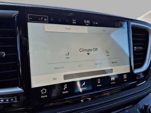 New 2026 Chrysler Pacifica Select image 6