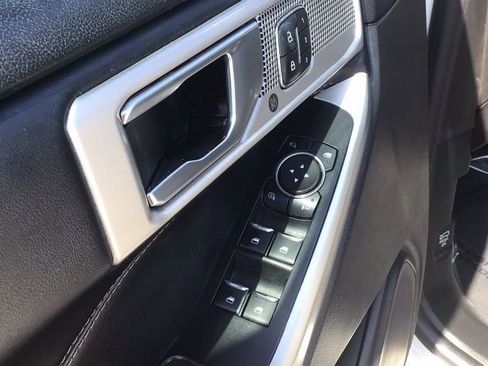 Certified 2022 Ford Explorer Limited w/ Equipment Group 301A image 24