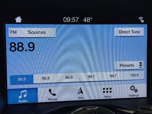 Used 2018 Ford Escape Titanium w/ Ford Safe & Smart Package image 25