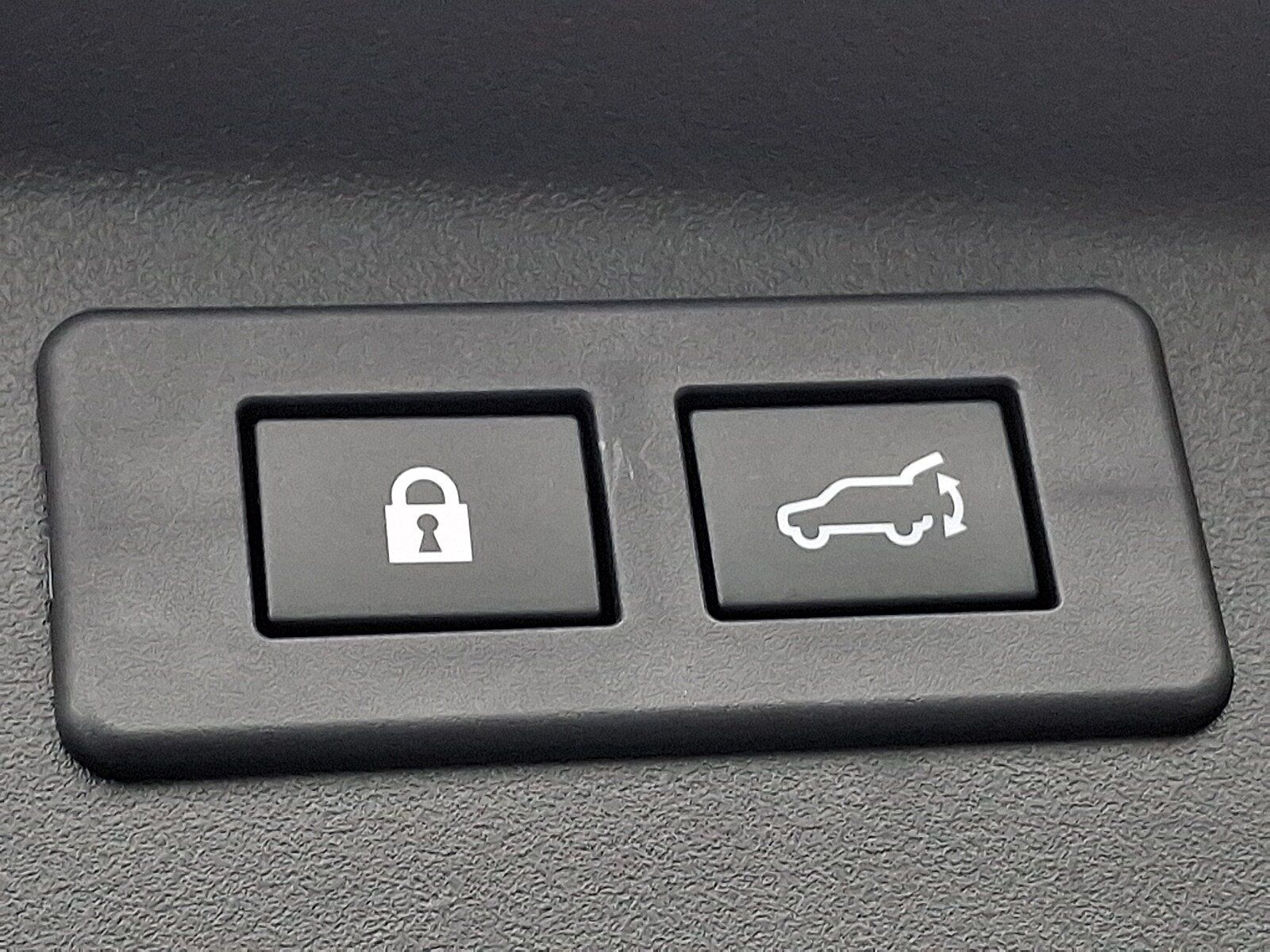 Used 2026 Subaru Outback Premium AWD/4WD image 30