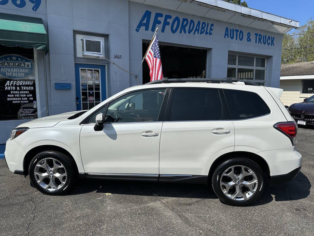 Used 2018 Subaru Forester 2.5i Touring AWD/4WD image 7