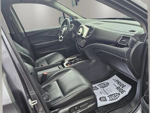 Used 2022 Honda Pilot Touring image 8