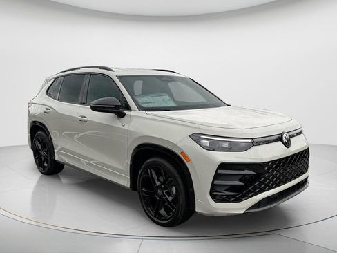 New 2026 Volkswagen Tiguan SE R-Line FWD image 7
