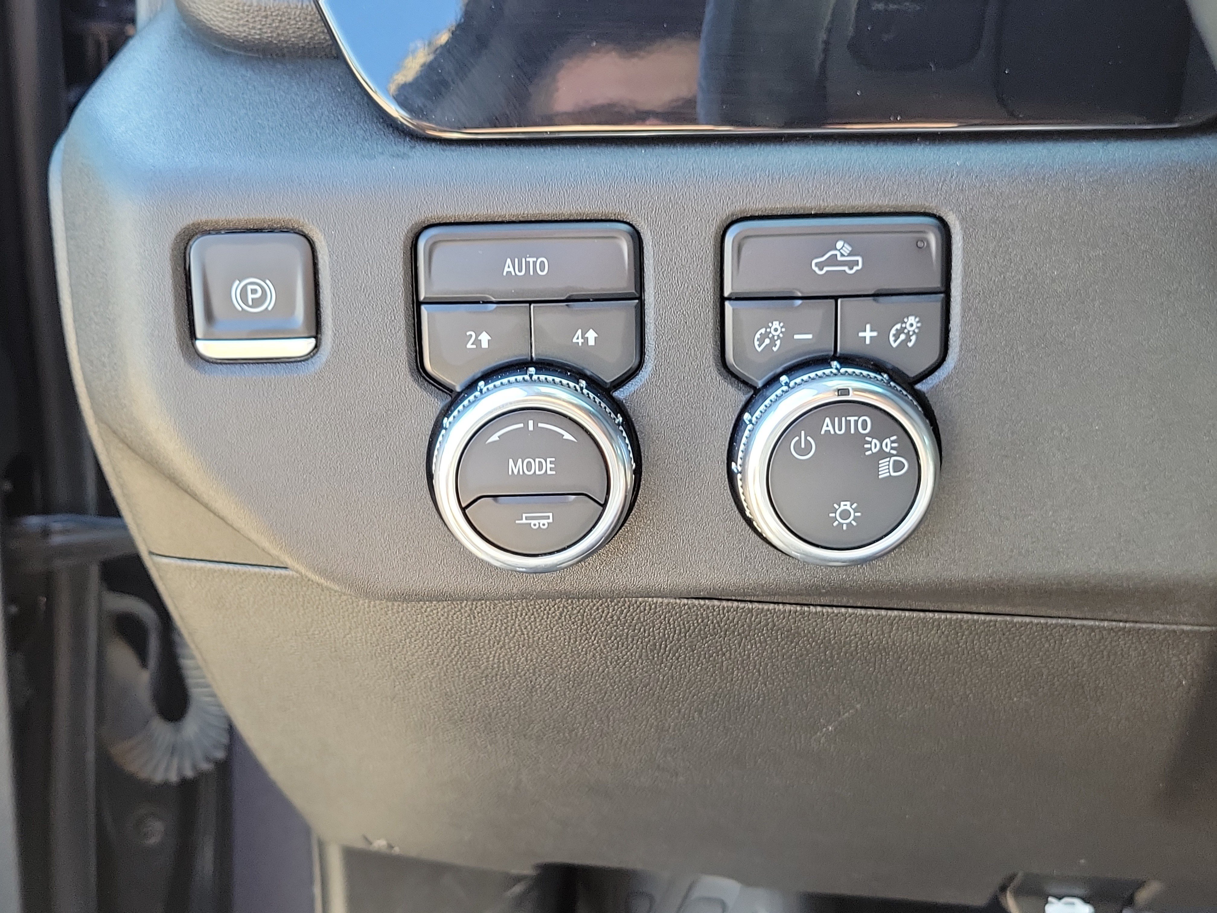 Used 2023 GMC Sierra 1500 SLE w/ Enhanced Capability Package AWD/4WD image 20