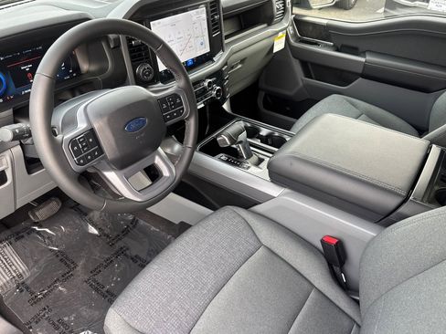 New 2025 Ford F150 Lightning XLT image 9