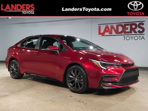 Used 2023 Toyota Corolla SE image 1