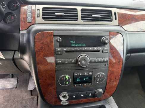 Used 2012 Chevrolet Avalanche LT w/ All-Star Edition RWD image 17