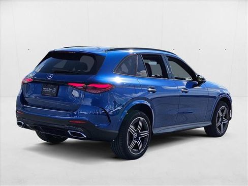 New 2025 Mercedes-Benz GLC 300 image 2