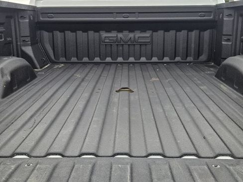 Used 2025 GMC Sierra 2500 AT4 AWD/4WD image 32