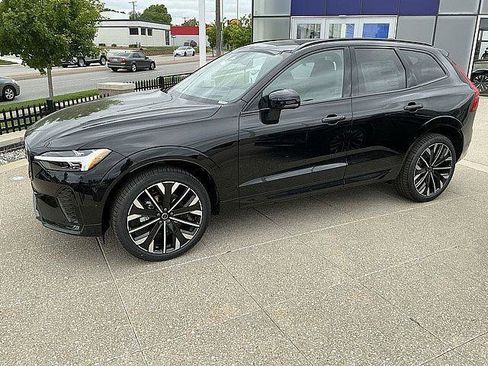 New 2026 Volvo XC60 B5 Ultra w/ Protection Package Premier AWD/4WD image 11