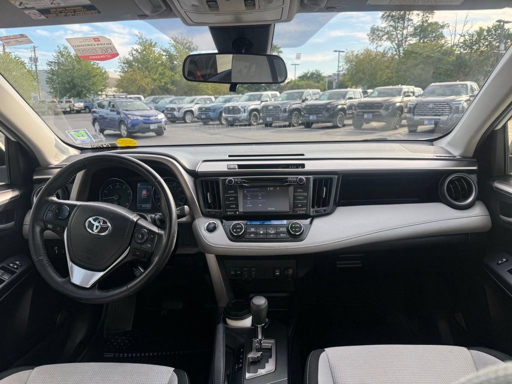 Certified 2018 Toyota RAV4 XLE AWD/4WD image 21