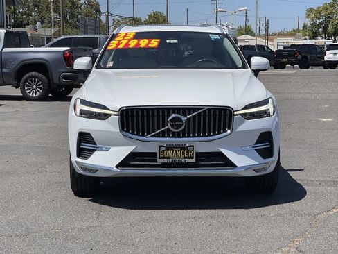 Used 2023 Volvo XC60 B5 Plus w/ Climate Package AWD/4WD image 35