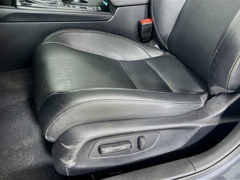 Used 2022 Honda Civic Touring image 19