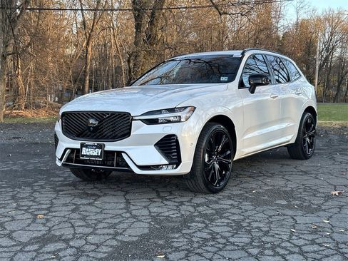 New 2026 Volvo XC60 B5 Ultra w/ Climate Package image 1