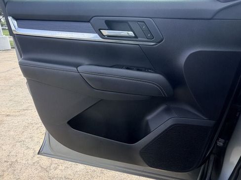 Used 2025 GMC Terrain Elevation FWD image 24