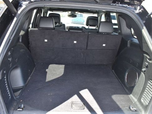 Used 2022 Jeep Grand Cherokee Limited w/ Tech Group image 26