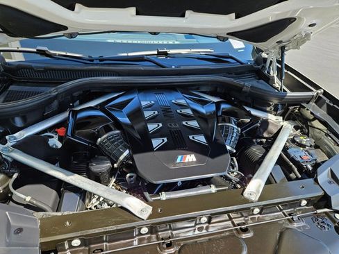 Certified 2025 BMW X7 M60i image 23