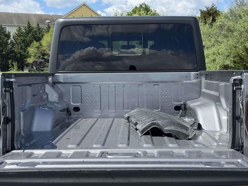 Used 2020 Jeep Gladiator Sport w/ Quick Order Package 23S AWD/4WD image 31