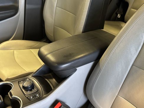 Used 2020 GMC Terrain SLT w/ Preferred Package image 20