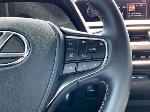 Used 2019 Lexus UX 200 w/ Accessory Package 2 FWD image 23