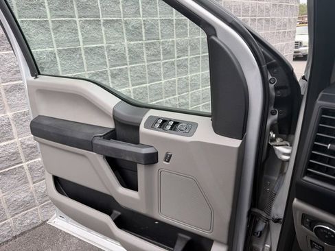 Used 2018 Ford F150 XL w/ Equipment Group 101A Mid image 11