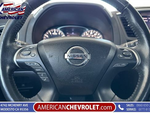 Used 2019 Nissan Pathfinder SV FWD image 32