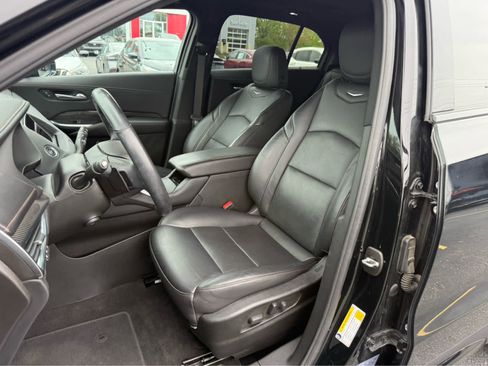 Used 2022 Cadillac XT4 Sport w/ Comfort Package AWD/4WD image 12
