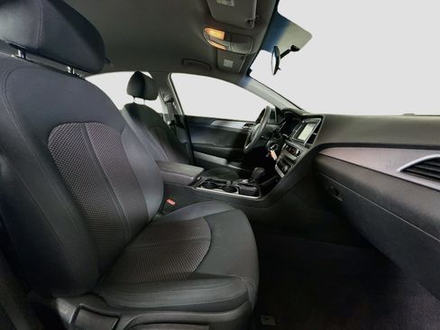 Used 2019 Hyundai Sonata SE FWD image 28