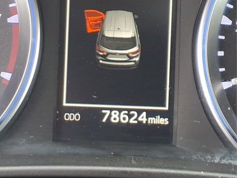 Used 2019 Toyota Highlander XLE AWD/4WD image 32