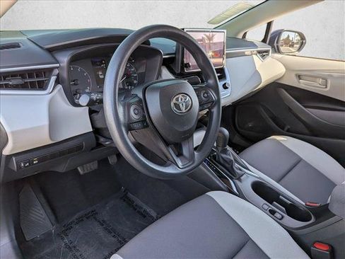Used 2024 Toyota Corolla LE FWD image 11